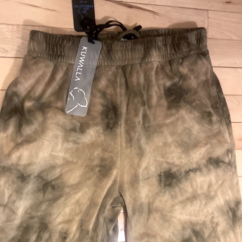 Tie dye Kuwallatee pants. NWT.